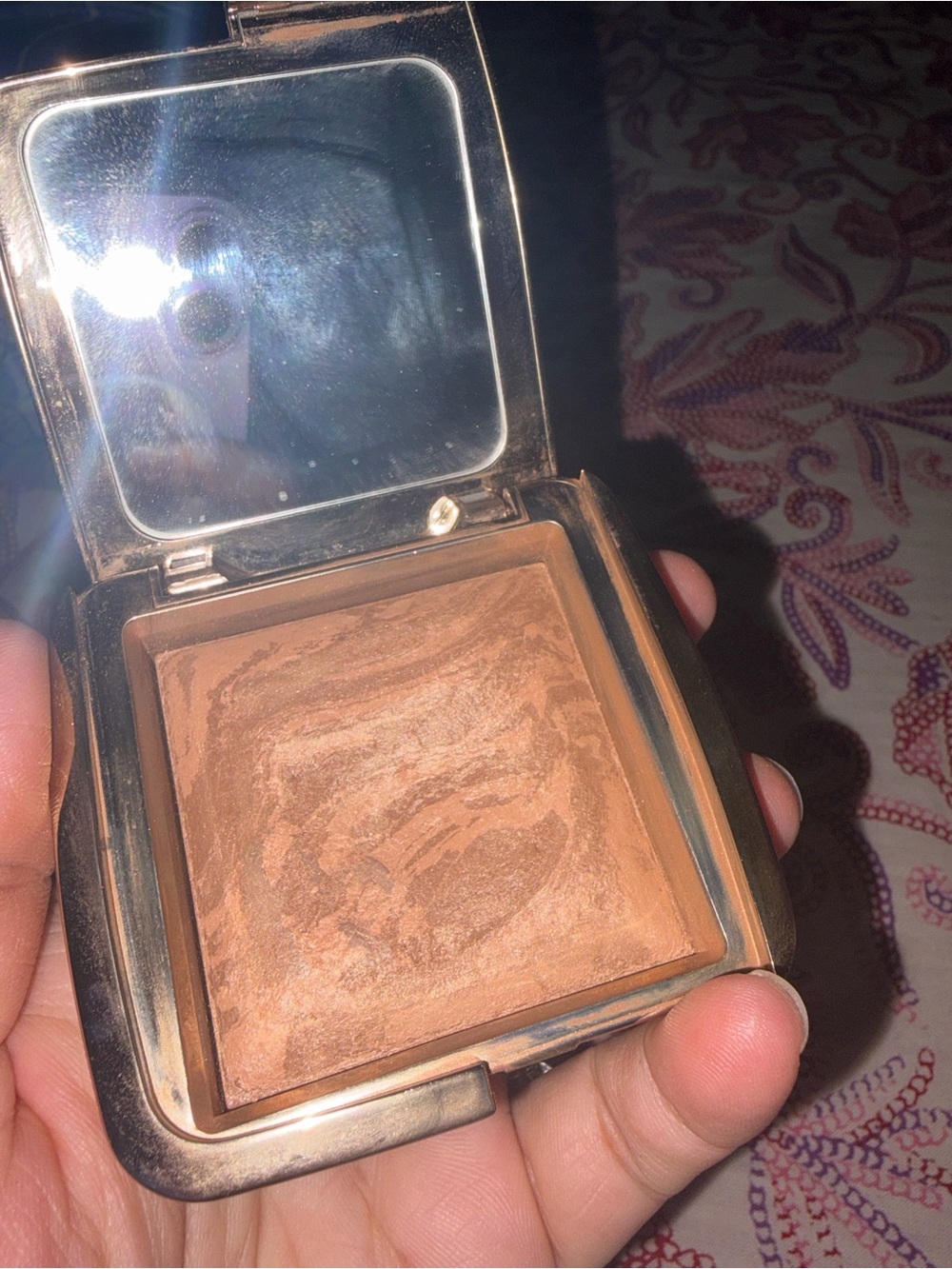 Hourglass Ambient Lighting Bronzer - Radiant Bronze Light